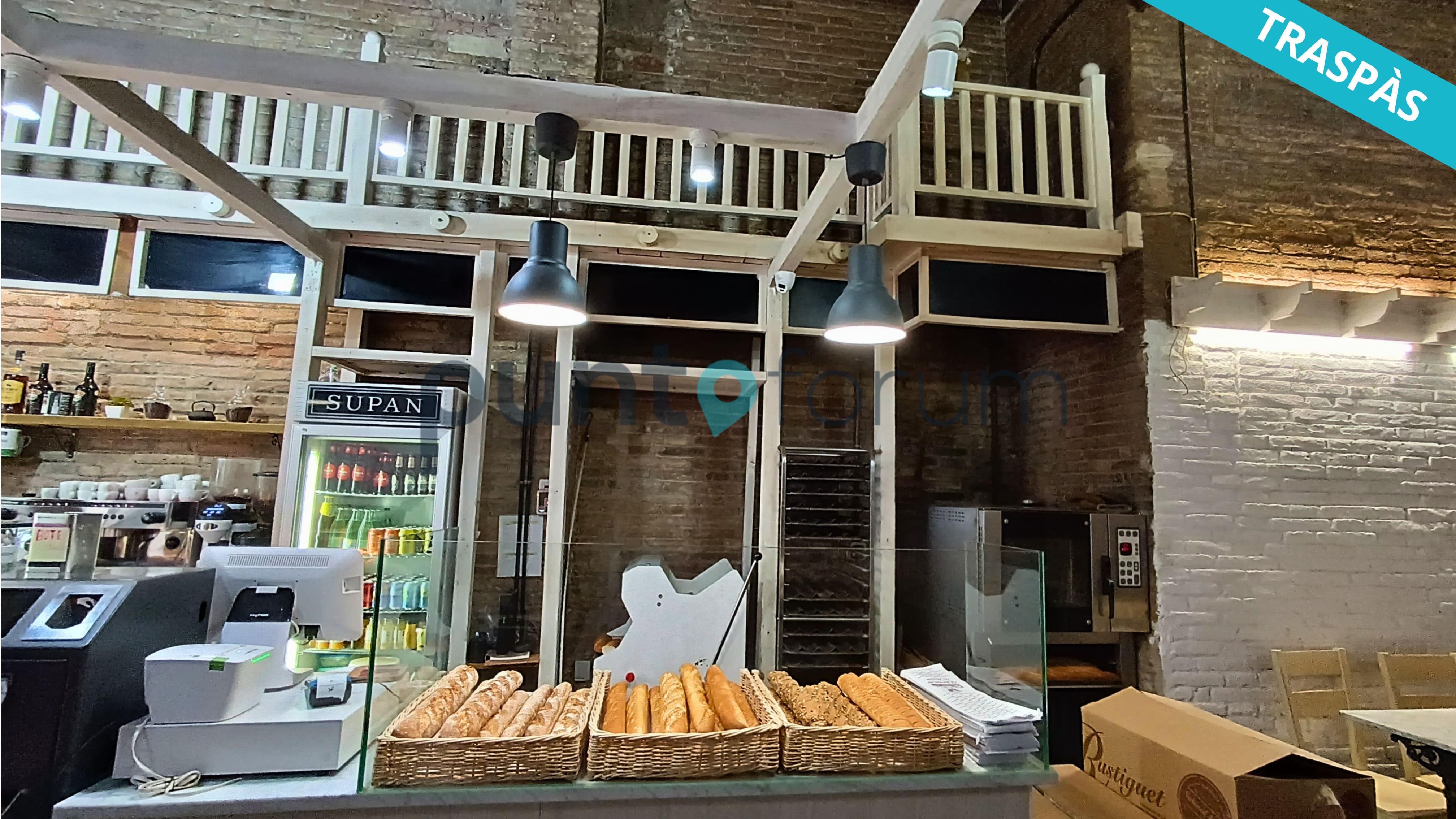 Panadería con licencia de degustación en una de las zonas más transitadas de Barcelona